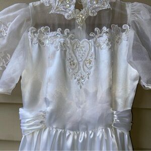Vintage Sz-6 Long Flower Girl Wedding Dress, Elegant White Satin w/Bustle & Bow